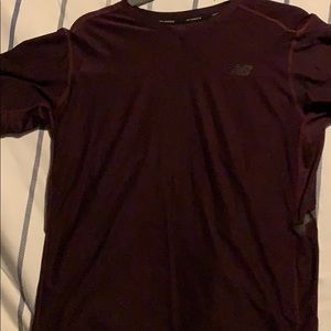 New balance Men’s M Maroon athletic tee